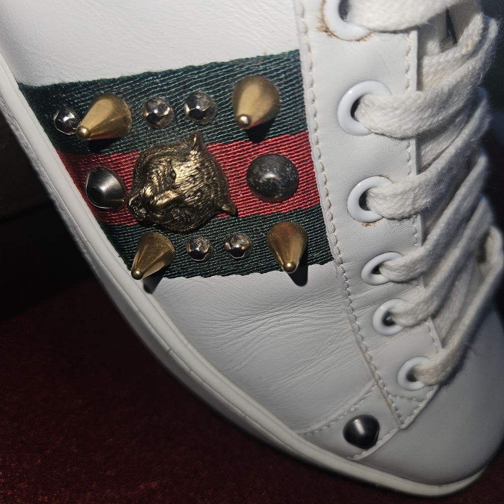 Gucci White Sneakers with Spikes - Picture 14 of 16